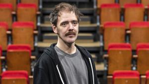Joan Yago: «No hauria de costar-li tant a una companyia arribar a un teatre públic o tenir subvenció»