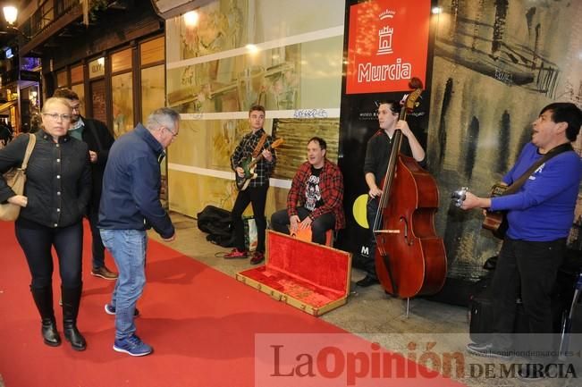 Los comercios conquistan la calle con la Shopping