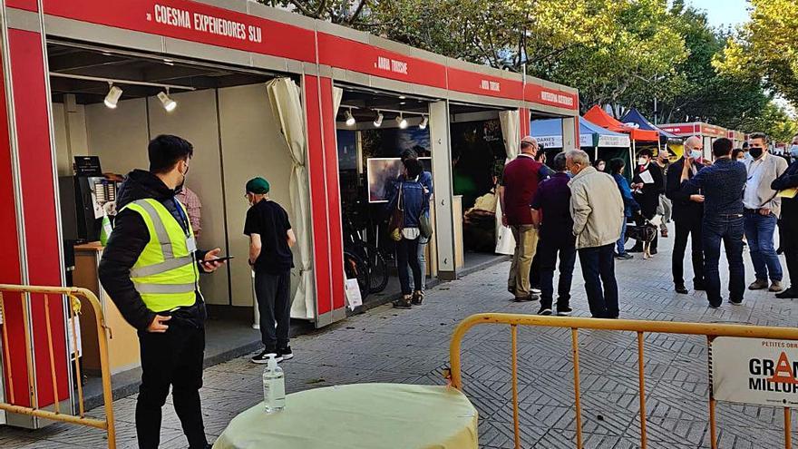 Primers visitants a la mostra d&#039;Igualada, ahir al vespre