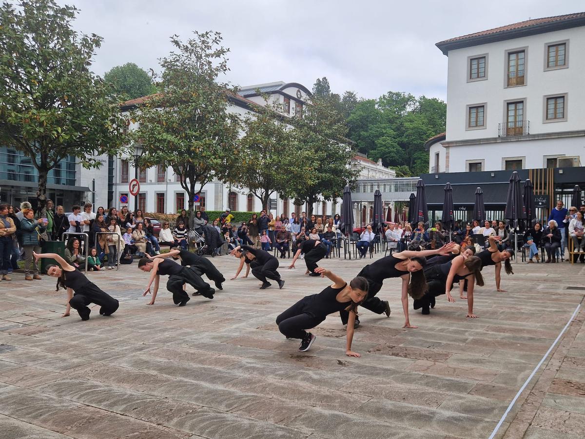 El espectáculo de danza celebrado este domingo en Las Caldas.