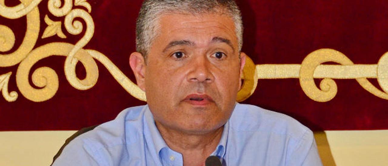 Francisco González.