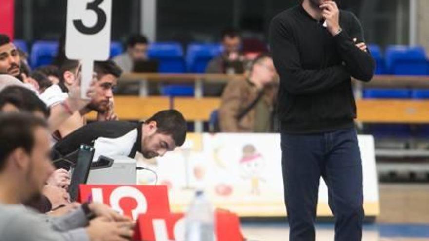 Miguel Zapata durante el último partido en el Pedro Ferrándiz.