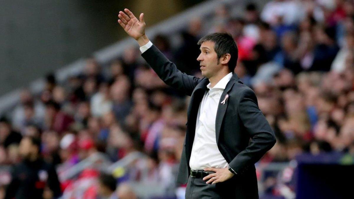 xortunograf3438  madrid  19 10 2019   el entrenador del v191101164852