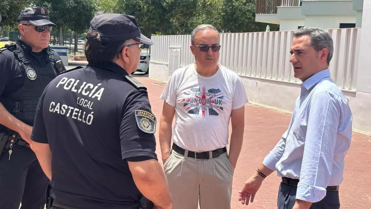 Imagen de archivo de una actuación de la Policía Local contra una okupación a la que también asistió el concejal de Seguridad, Antonio Ortolá.