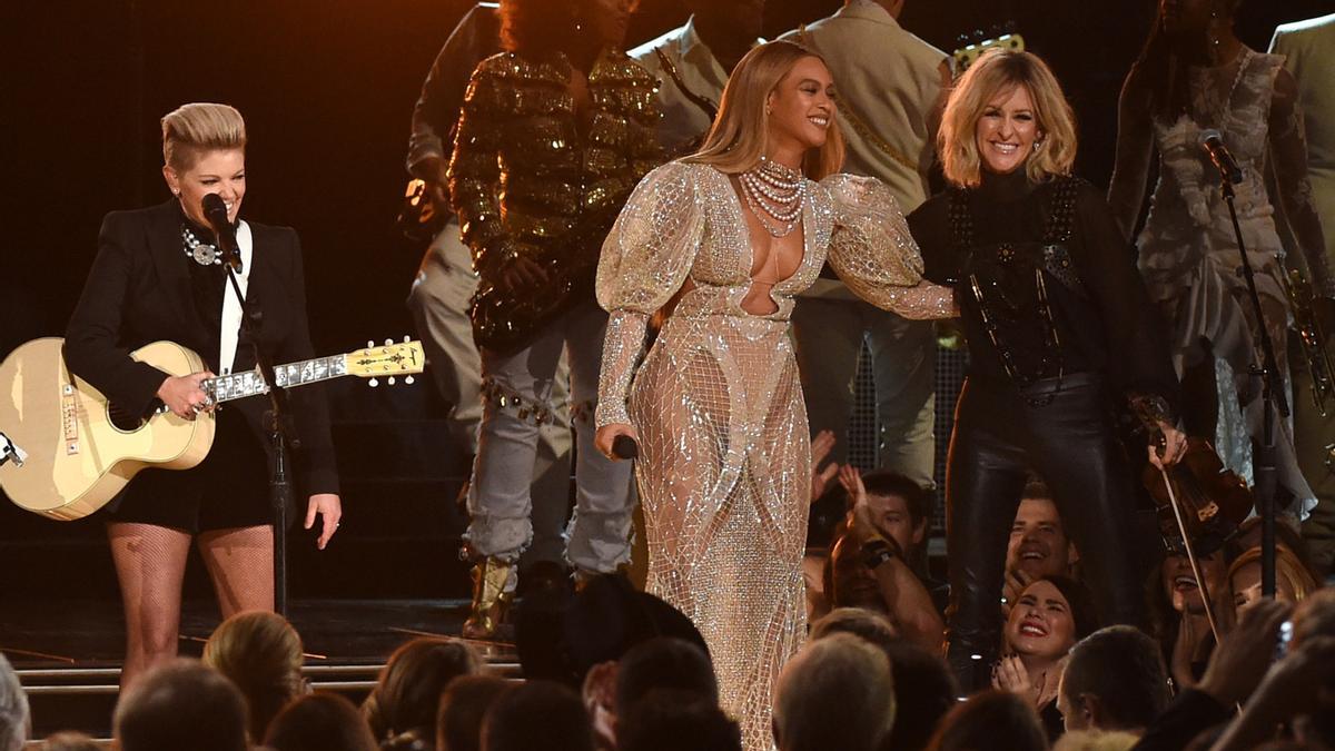 Premios CMA Música Country: Beyoncé y Martie Maguire