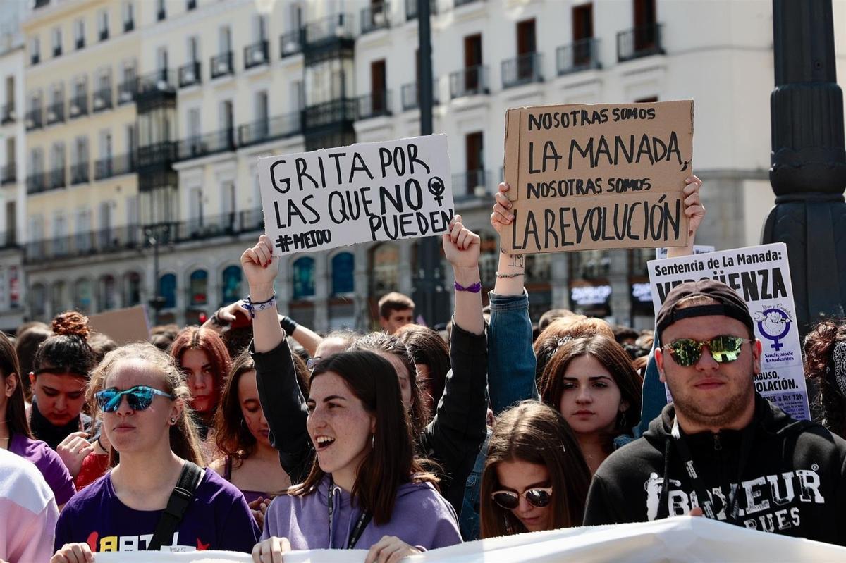 Deu anys de la manada