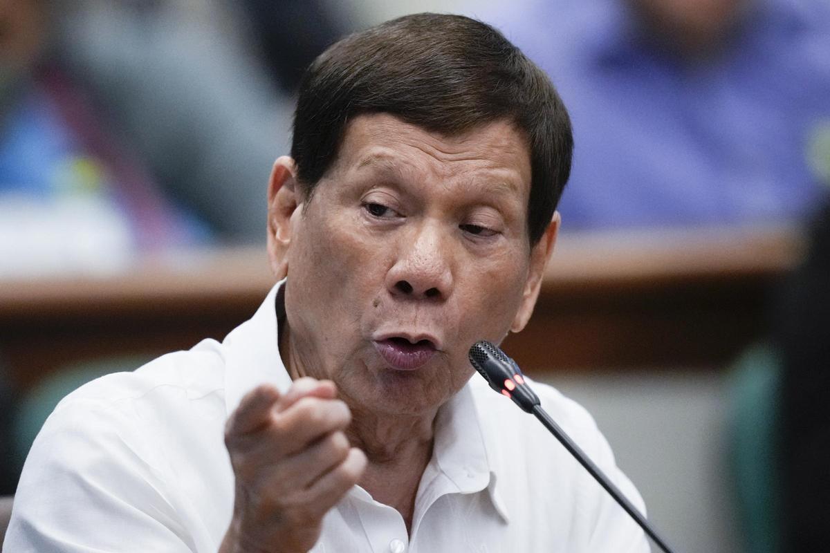El expresidente filipino Rodrigo Duterte, este martes durante su comparecencia en el Senado.