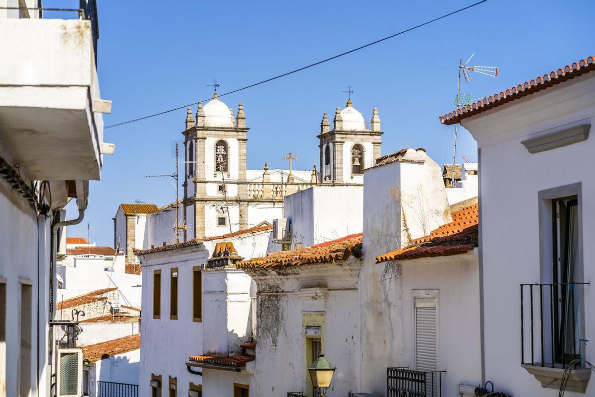 Paisaje urbano de Campo Maior, Portugal.