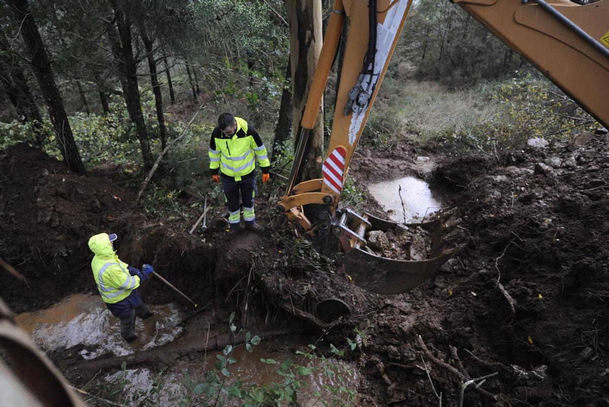 Trabajos hidráulicos, meses atrás, en Vila de Cruces.