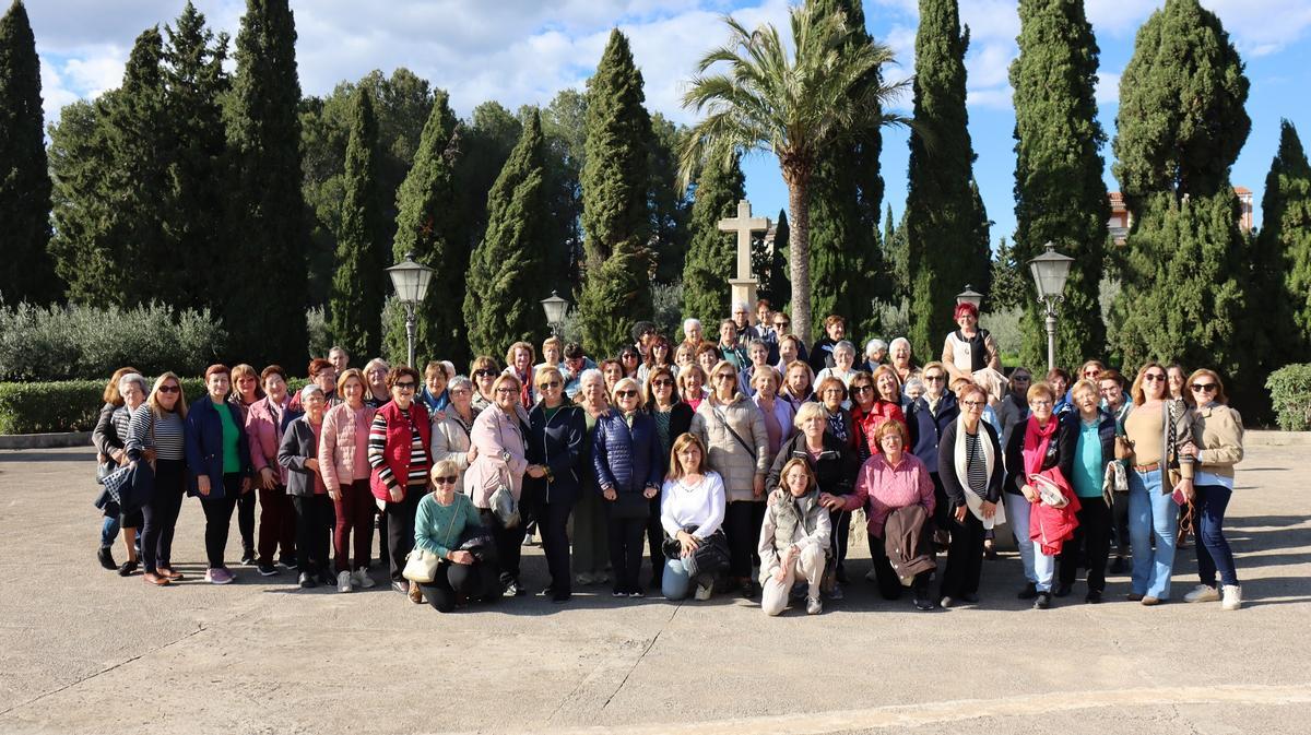 Las participantes en la iniciativa organizada por la asociación de amas de casa de Benigànim.