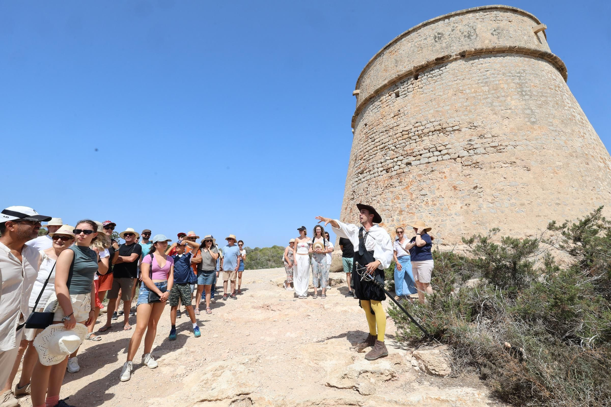 Teatro en la Torre de sa Sal Rosa