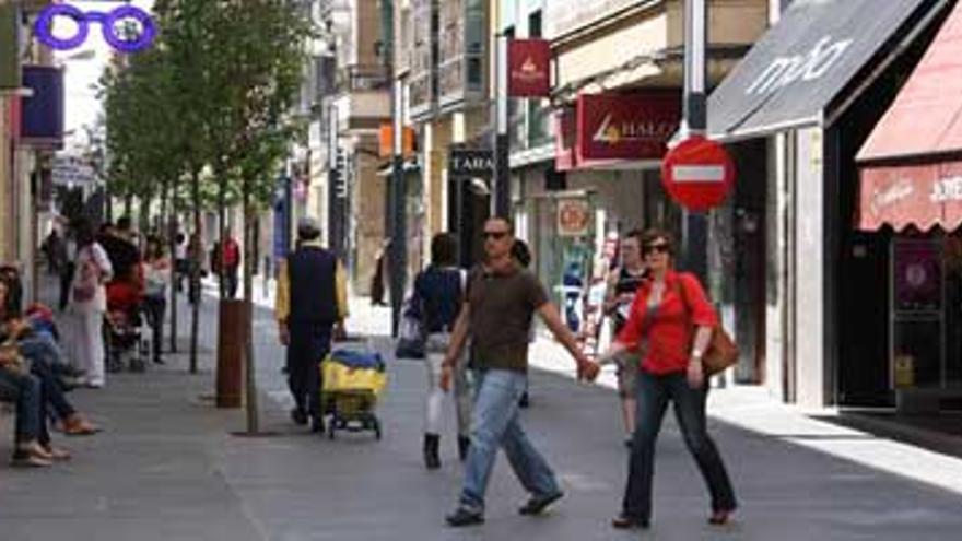 El comercio de Menacho pide que haya en la calle carga y descarga y entren los taxis