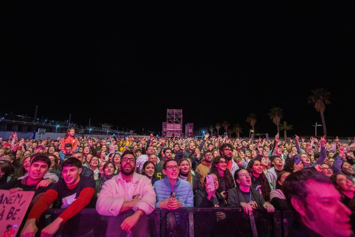 La Fúmiga arranca la gira “L'últim abraç” en Alicante
