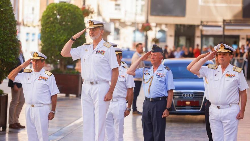 El rey Felipe VI supervisa en Cartagena la operatividad de la Fuerza de Acción Marítima en situaciones de riesgo