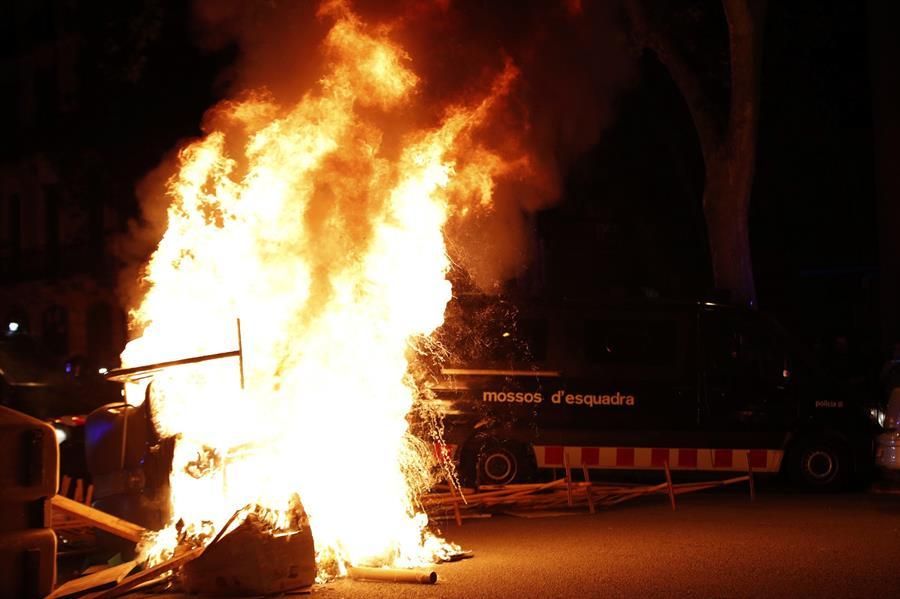 Protestas en Barcelona por la inhabilitación de Torra