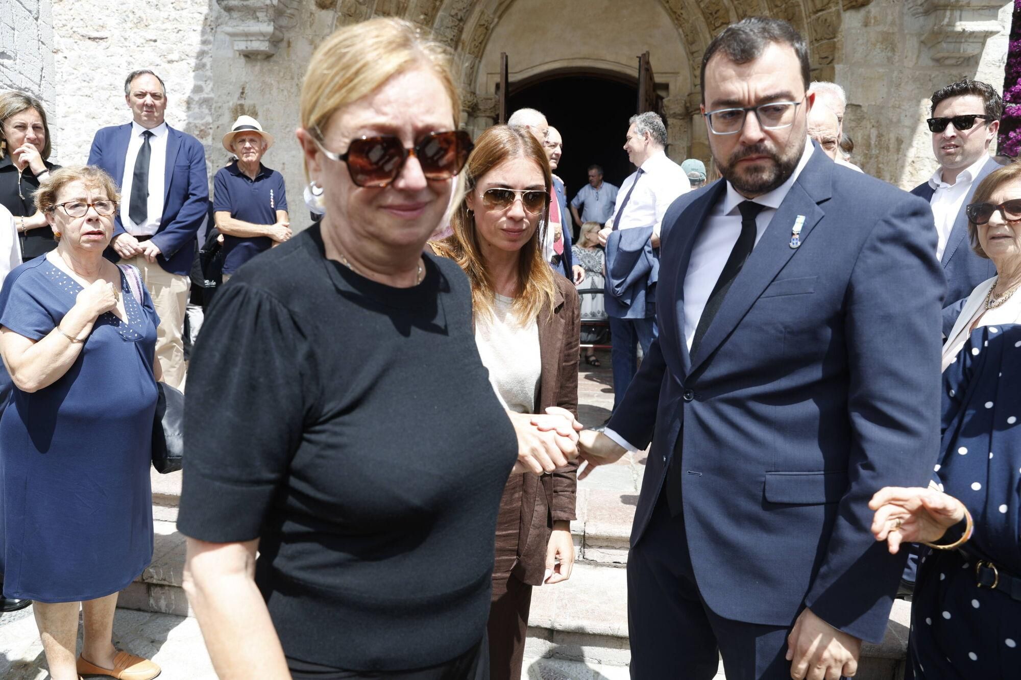 Las imágenes del funeral de Antonio Trevín en la basílica de Llanes.
