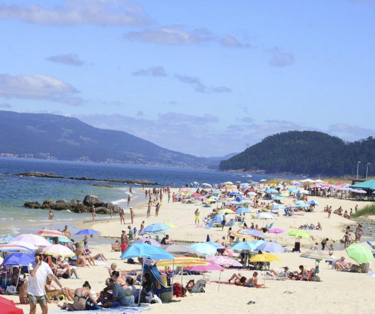 Playa de Agrelo-Portomaior, en Bueu, el pasado verano.