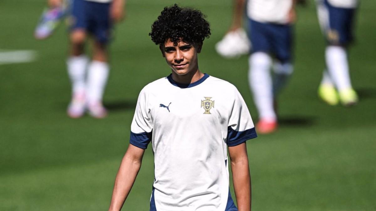 Cristiano Jr. entrena con Portugal