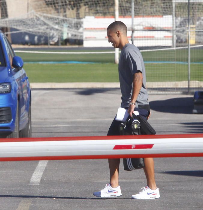 El Valencia CF echa a rodar lleno de descartes