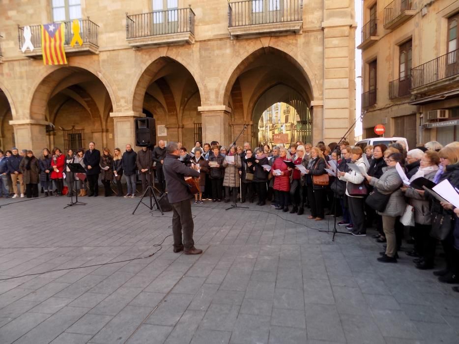 Acte institucional contra la violència masclista a Manresa