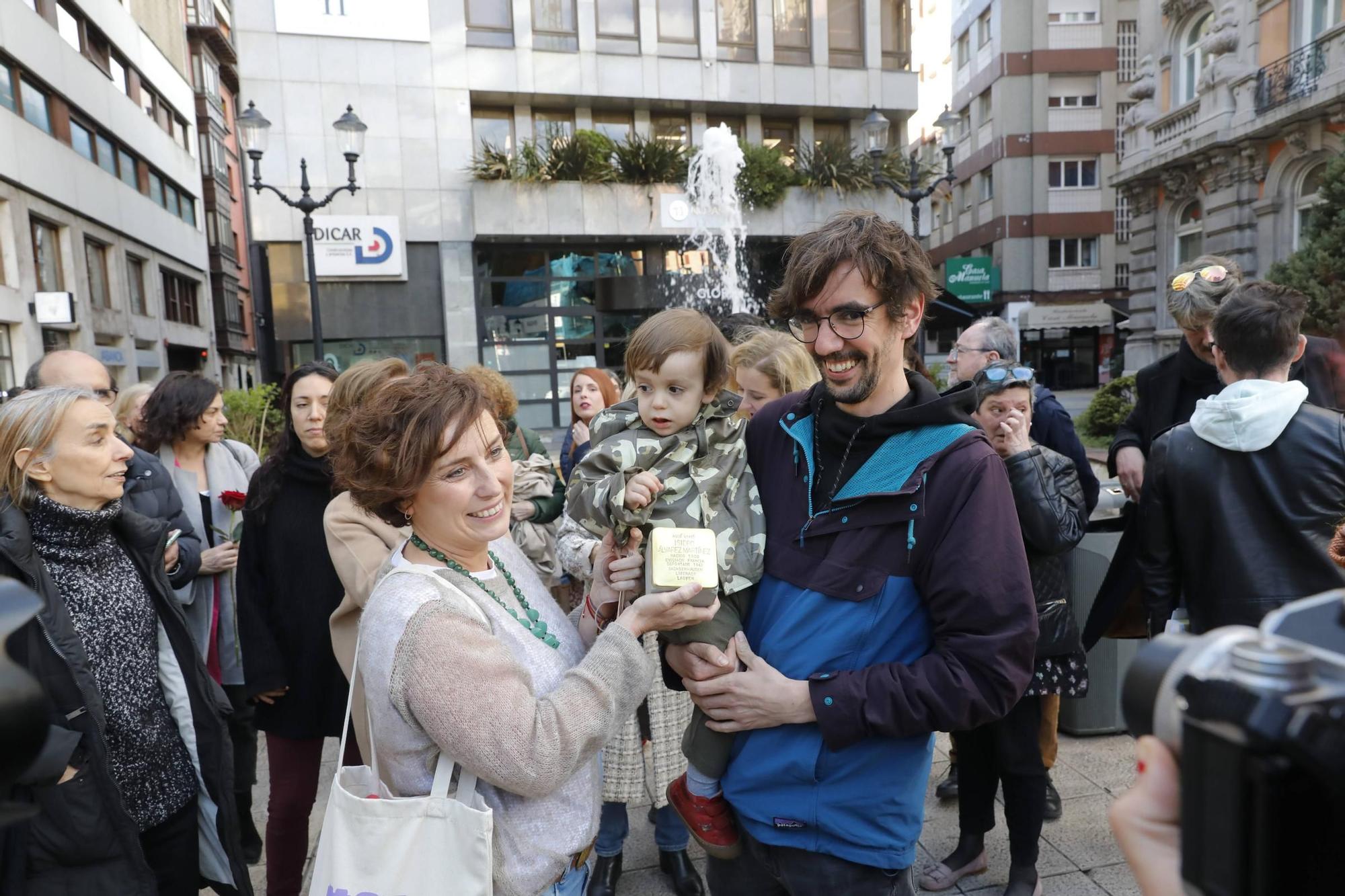 El homenaje a la víctima del nazismo Isidro Álvarez, en imágenes