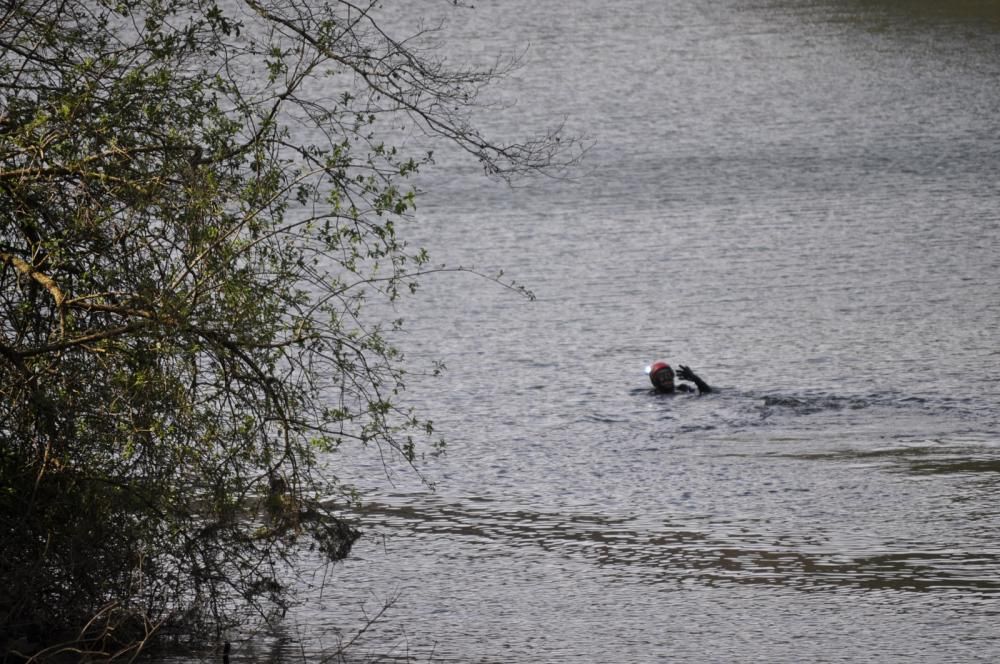 Búsqueda de pruebas en el embalse de Arbón por la muerte de Paz Fernández.