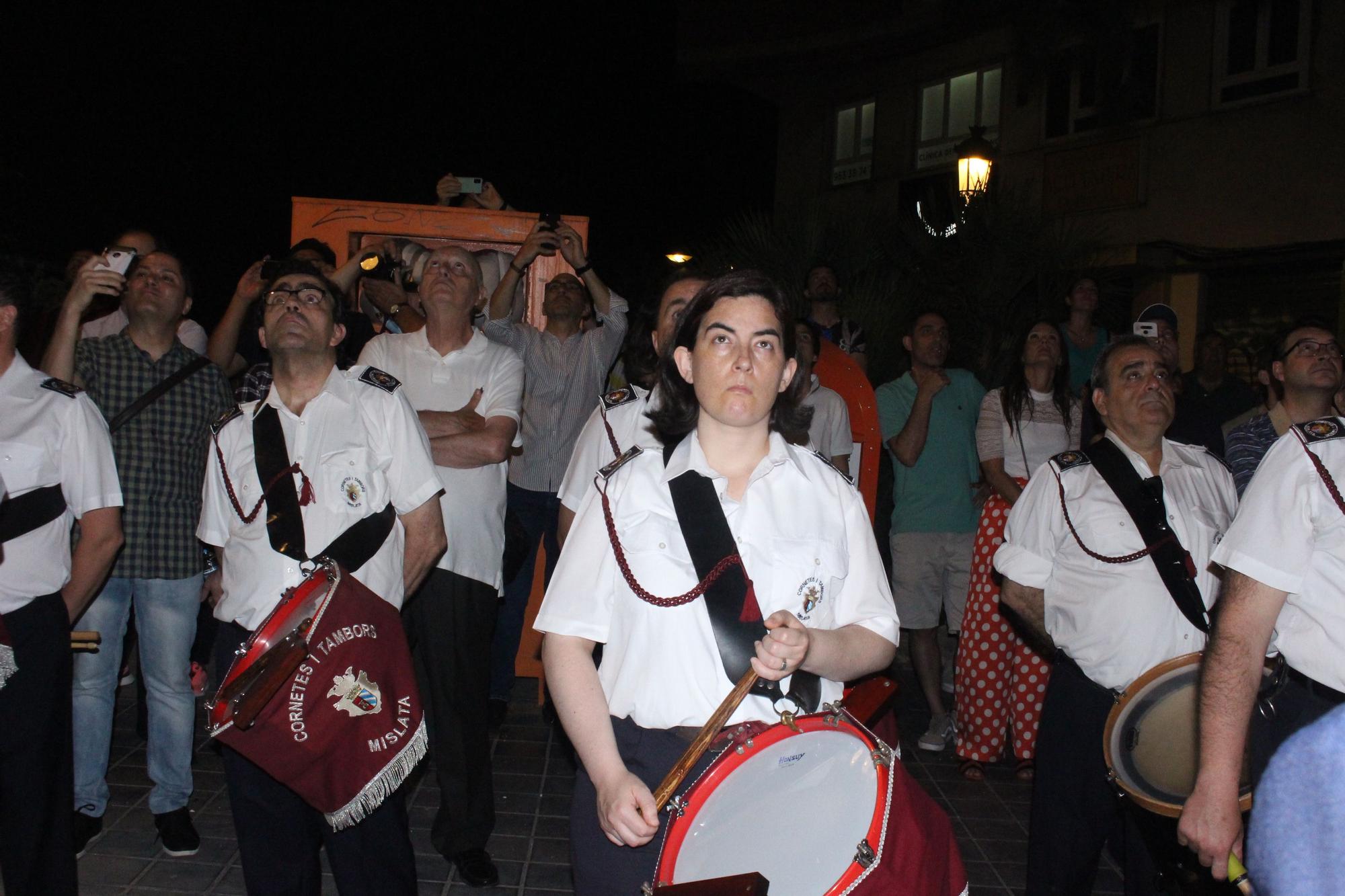 Carmen, Nerea, las cortes y las fallas de Zaidía acompañan al Cristo de la Fe