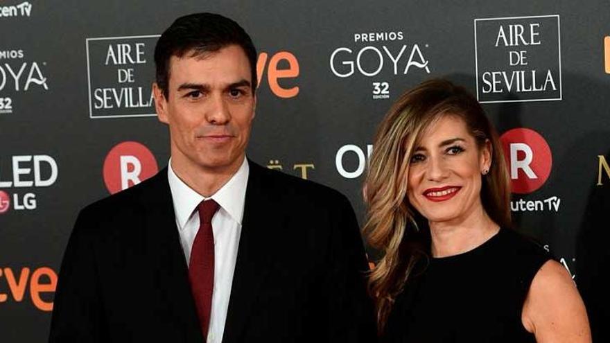 Pedro SÃ¡nchez, junto a su esposa en los Goya.