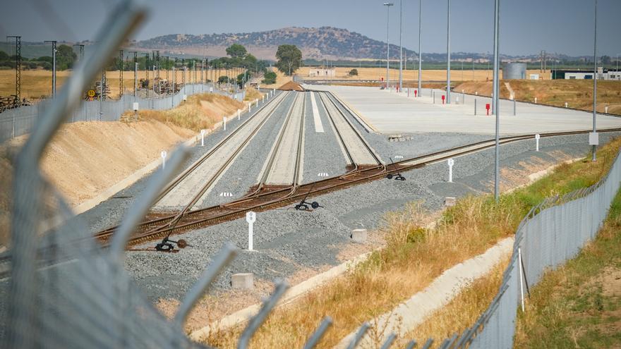 Medway se adjudica la gestión de las terminales ferroviarias de Extremadura