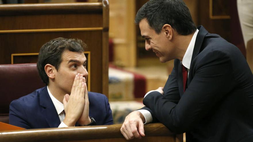 Rivera y Sánchez, en el Congreso.