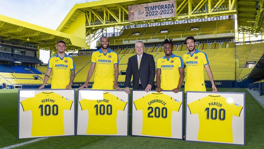 ¿Qué cuatro jugadores del Villarreal han recibido un homenaje por alcanzar los 100 o los 200 partidos?