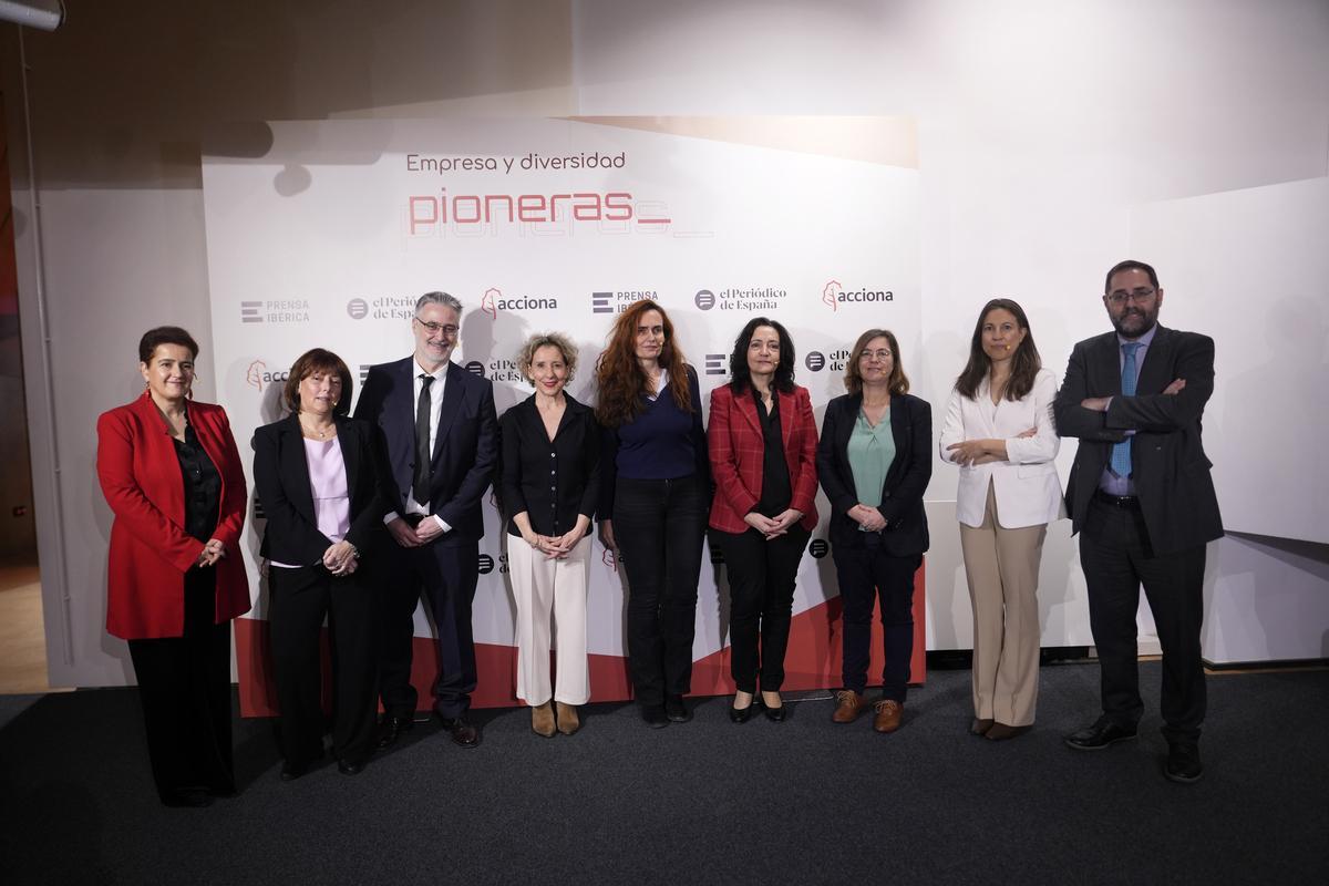 Marta Morgade, vicerrectora de Compromiso Social y Sostenibilidad de la Universidad Autónoma de Madrid; Pilar Blanco Bailo, directora técnica del área de Gestión de Ingenierías y Diseño en el negocio de Construcción de