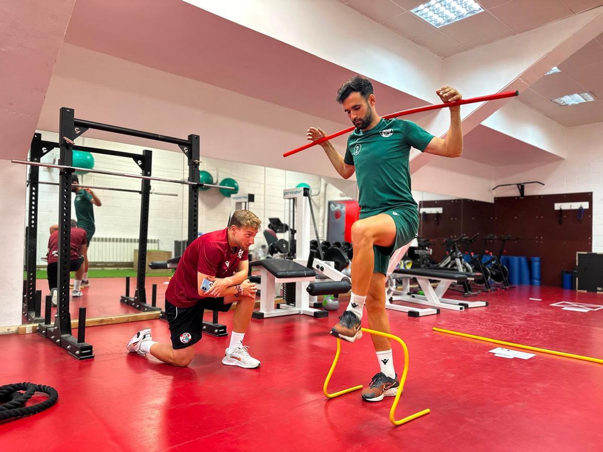 Luismi Luengo, durante las pruebas realizadas esta mañana por el Zamora CF.