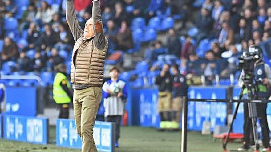 Víctor Fernández, durante su última visita a Riazor con el Zaragoza.