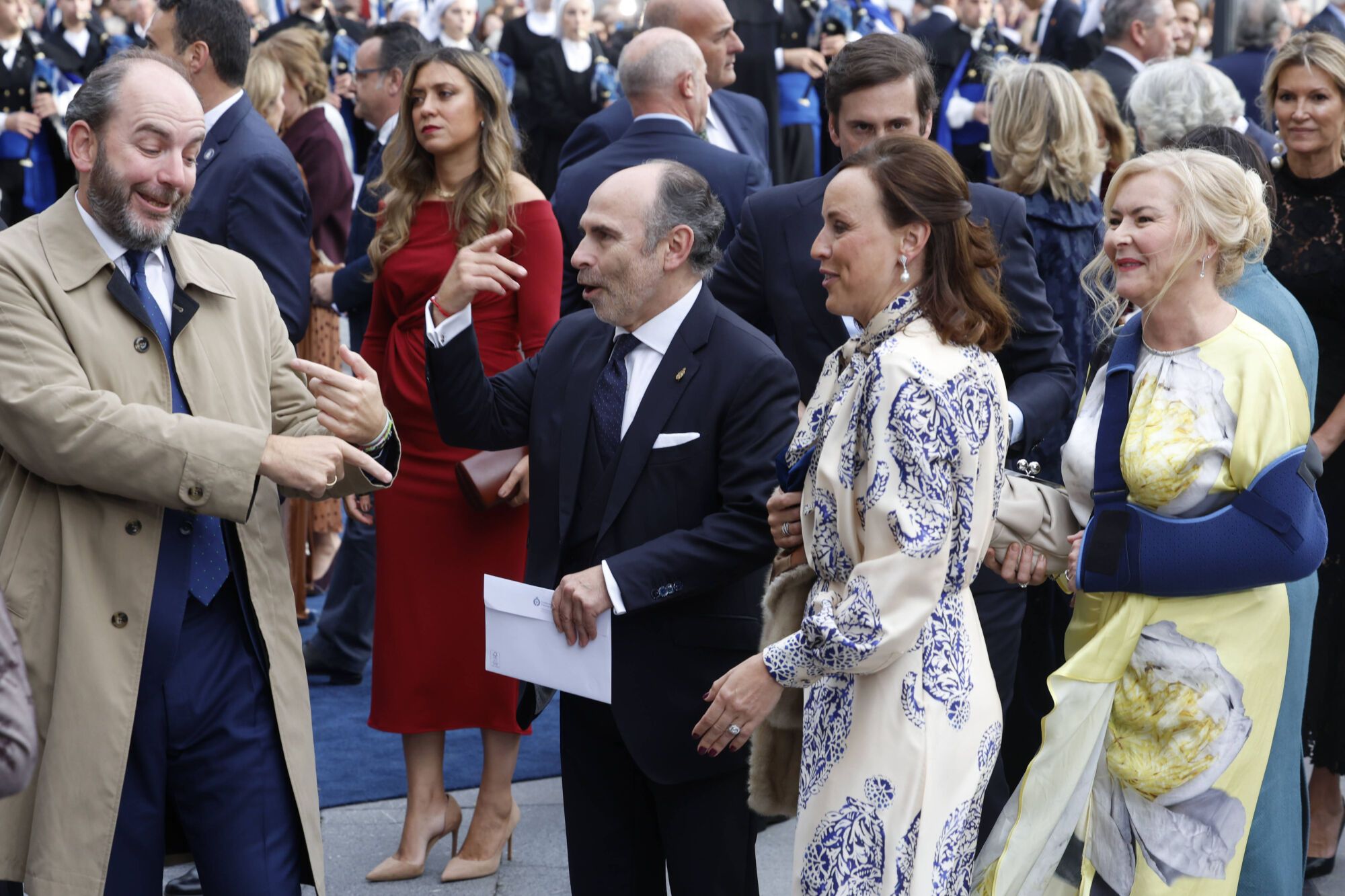  Así fue la llegada de los invitados a los premios "Princesa de Asturias" y su paso por la alfombra azul