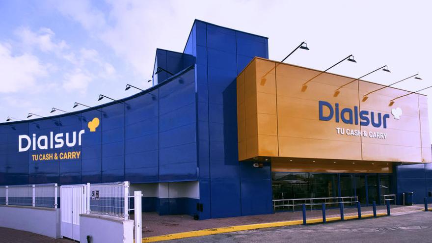 Cash &amp; Carry Dialsur reabre su centro en Gandía.