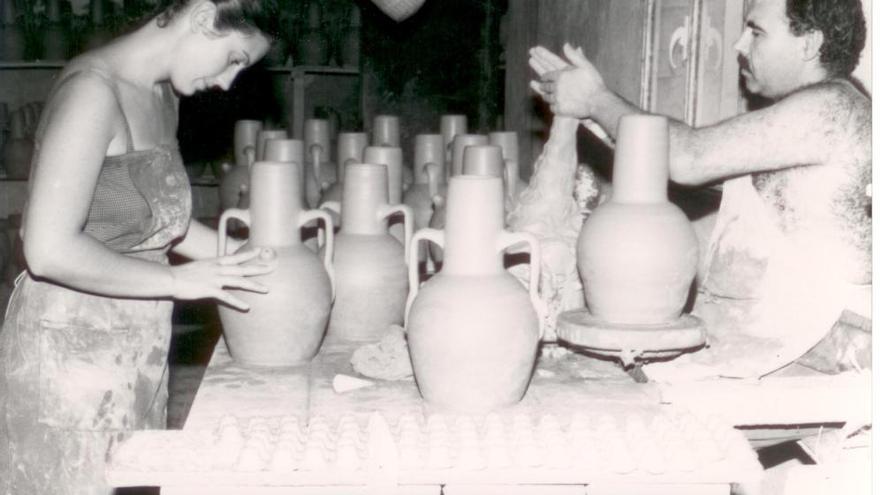 Homenaje al oficio de las peonas de Agost