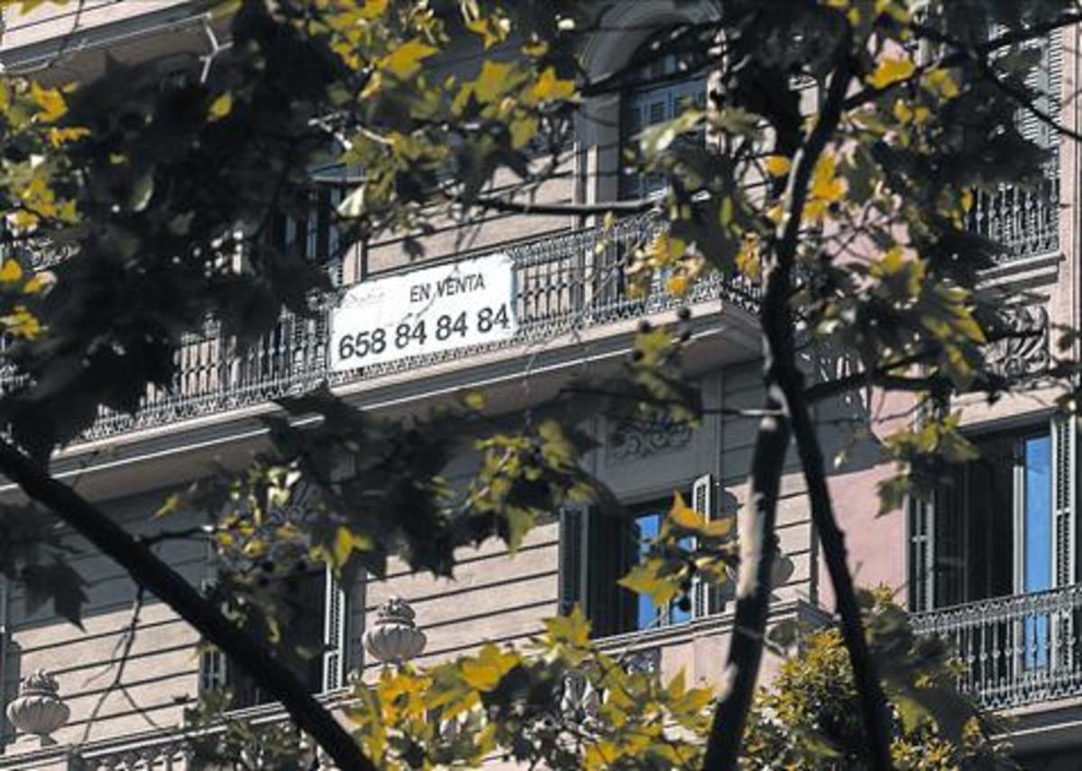 Una vivienda en venta en la ciudad de Barcelona. Una vivienda en venta en la ciudad de Barcelona.