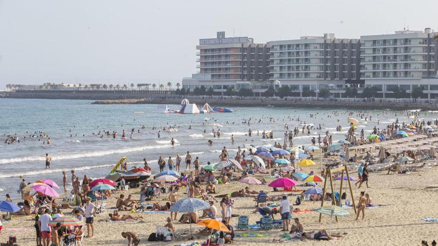 El tiempo en Alicante: Cielos despejados y mucho calor para este sábado en Alicante