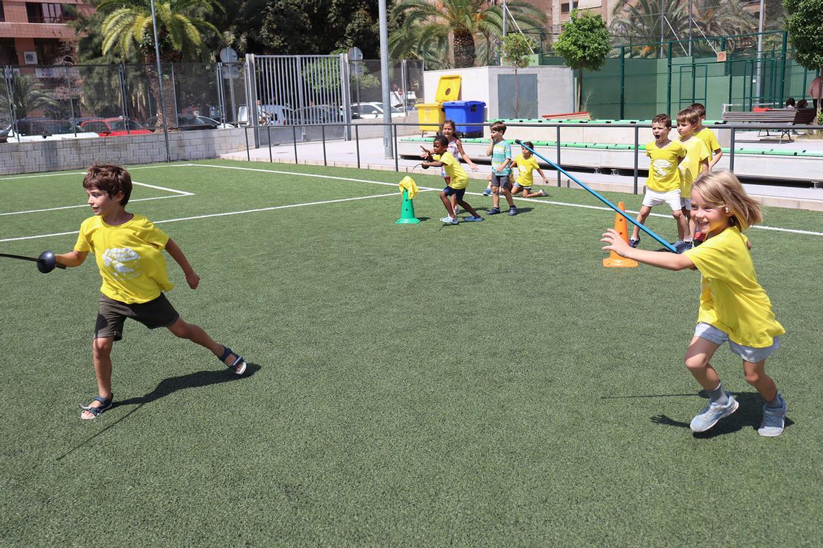 En las Escuelas de Primavera y Verano de la FBCV colaboran el Ayuntamiento de Valencia y la Federación de Esgrima de la Comunitat Valenciana.