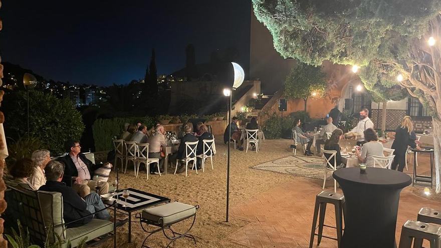 Cena relajada con música en vivo en el Hotel Soho Boutique El Castillo