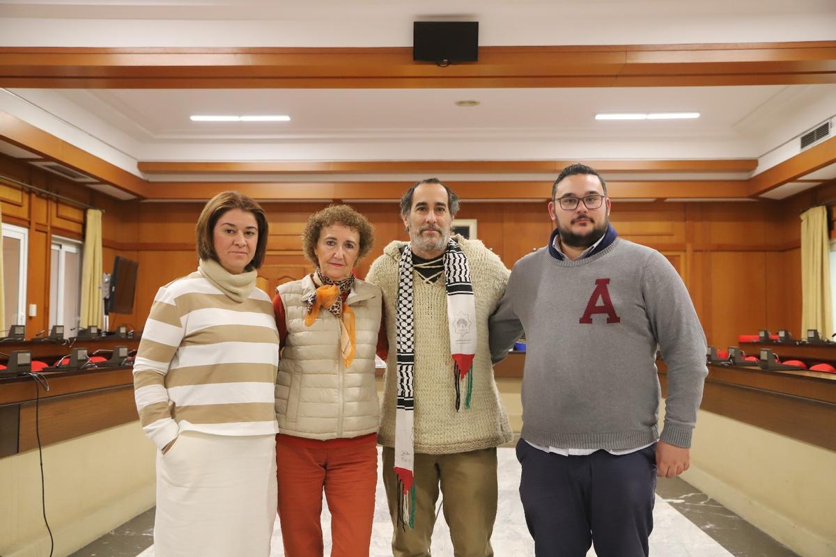Irene Ruiz, Carmen García, Juan Hidalgo e Iván Fernández, concejales de Ganemos Córdoba.