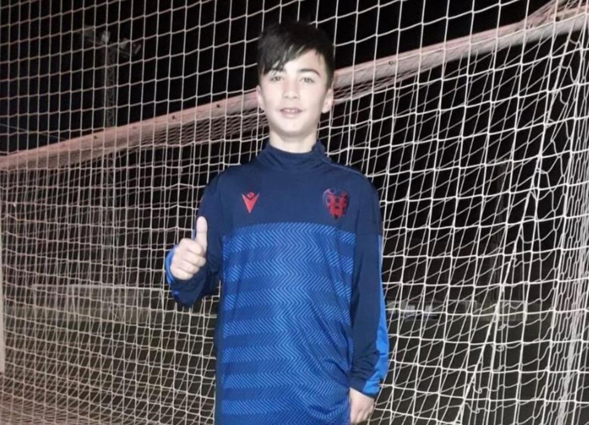 Paco, en sus primeros días en la cantera del Levante.