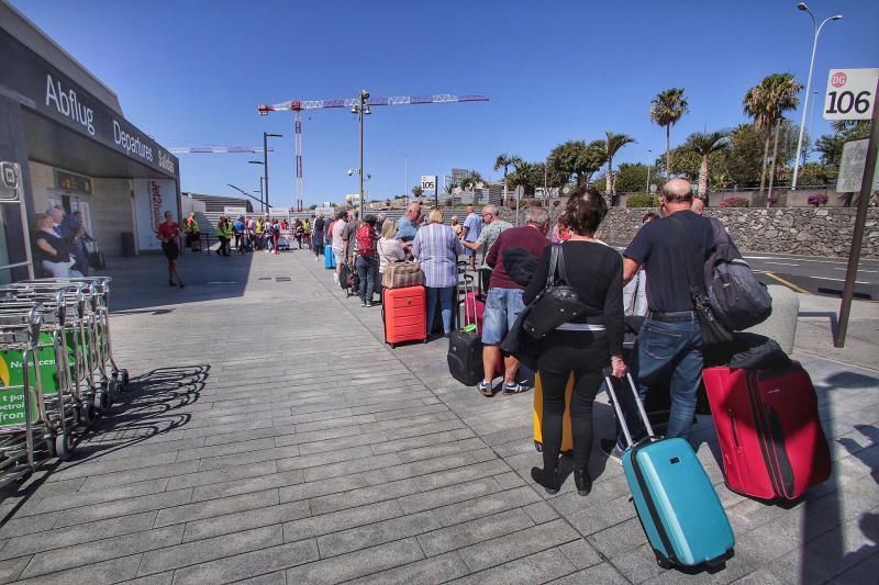 Situación en el aeropuerto de Tenerife Sur.