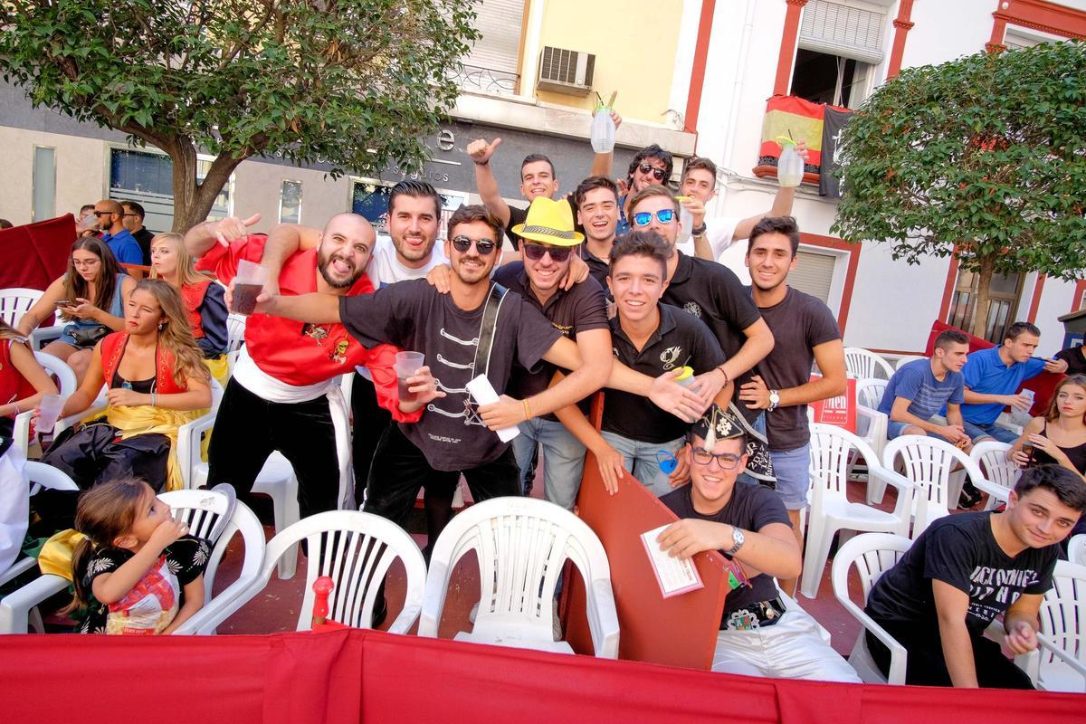Búscate en los últimos años en las tribunas de Moros y Cristianos de Villena