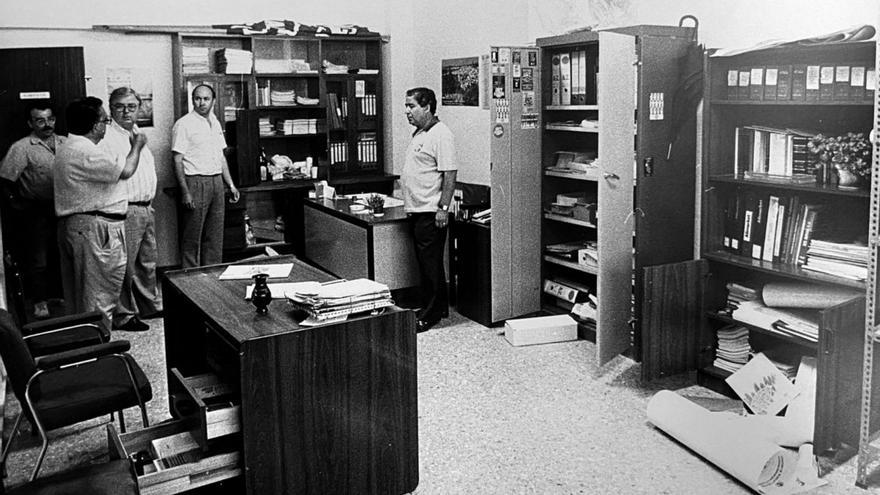 Interior de la antigua sede de UGT antes de iniciar la mudanza a su actual emplazamiento.