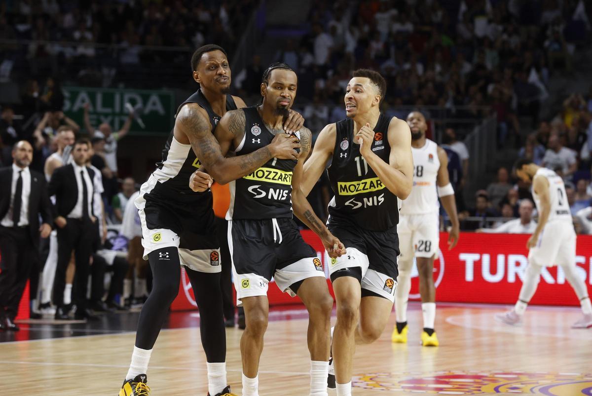 Kevin Punter celebra el triple de la victoria de Partizan ante el Madrid.