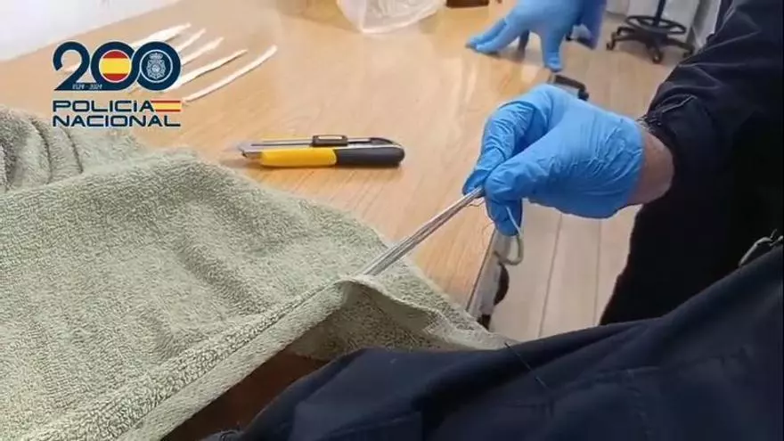 La Policía Nacional intercepta un paquete con toallas que ocultaban droga en la cárcel Las Palmas I