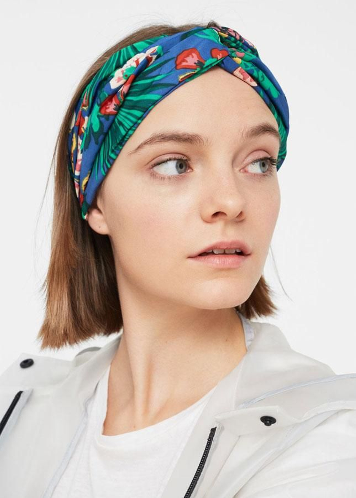 Peinados de verano con accesorios: Turbante de Mango