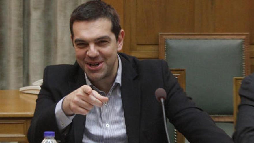 Tsipras, en una reunión de su gabinete este domingo.